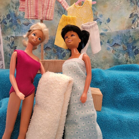 11.5" Barbie Clothes - Picture 1 of 5